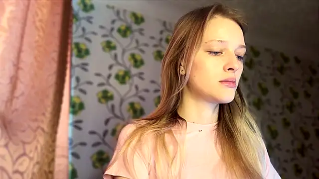 Evvie Summn1 online show from March 23, 2026, 9:31 am