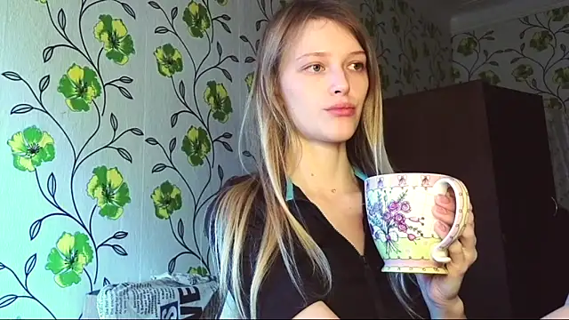 Evvie Summn1 online show from June 5, 2026, 6:40 am