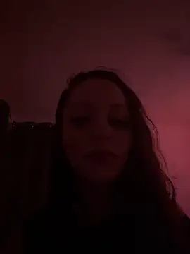 Chiara0102 online show from April 27, 2026, 9:35 pm