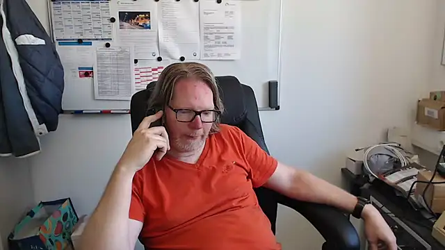 Snapshot of VSteph chatting on June 19, 2026, 1:28 pm VSteph online show from June 19, 2026, 1:28 pm