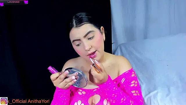 AnithaaYork online show from February 3, 2026, 12:21 pm