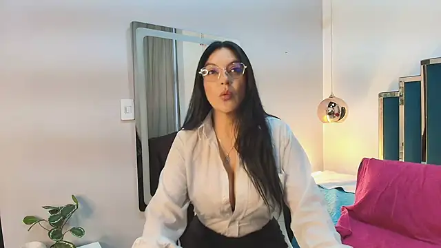Zuzana21 online show from July 21, 2026, 1:12 pm