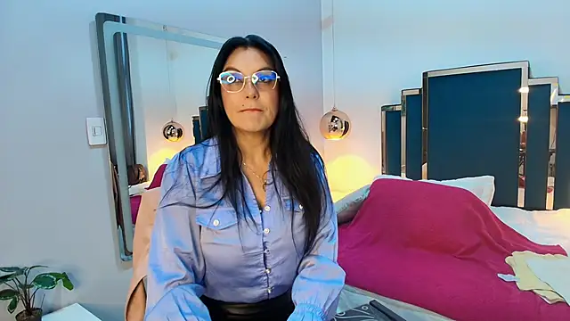 Zuzana21 online show from July 28, 2026, 1:21 pm