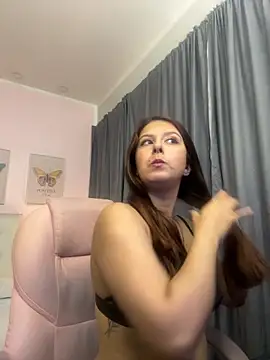 liss black online show from November 17, 2025, 5:55 am