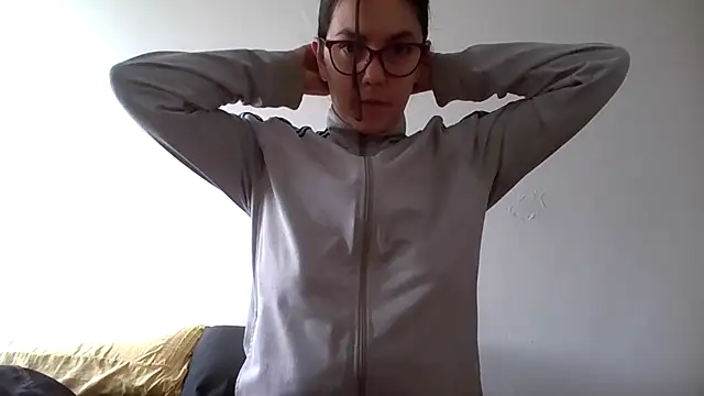 Tiramisu89 online show from October 15, 2025, 7:11 pm