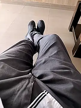 Delhi28 online show from October 3, 2025, 9:44 am