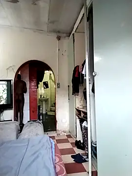 Polygamist online show from September 15, 2025, 5:08 am