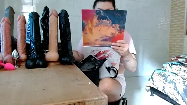 smithdara online show from November 7, 2025, 8:02 pm