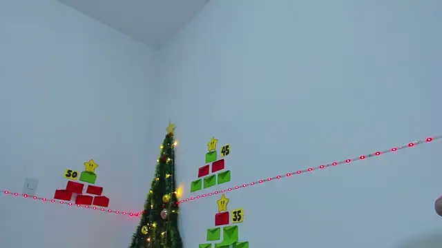 Snapshot of sexy_danthe chatting on December 21, 2024, 10:39 am sexy danthe online show from December 21, 2024, 10:39 am