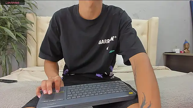 kieran derek online show from October 11, 2025, 3:18 am