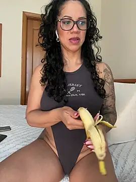 soli-lov online show from June 1, 2026, 11:10 am
