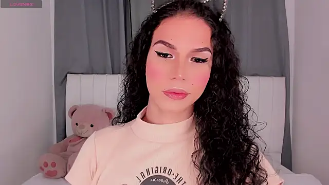 gatitavenecis online show from October 3, 2025, 2:29 pm