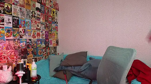 LittleLeen online show from October 26, 2025, 4:07 pm