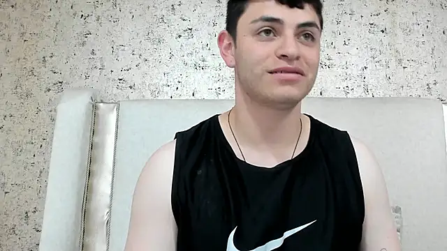 Sexx onn fire online show from February 19, 2025, 7:05 pm