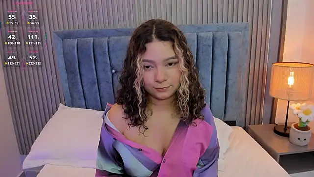 Snapshot of pretty_sunlight_ chatting on June 26, 2026, 1:33 am pretty sunlight online show from June 26, 2026, 1:33 am