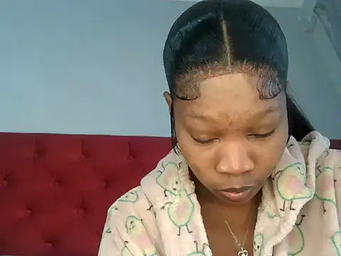 Snapshot of TheSweetBerry chatting on August 1, 2026, 6:44 am TheSweetBerry online show from August 1, 2026, 6:44 am