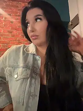 Tisha Busty online show from July 2, 2026, 2:01 pm