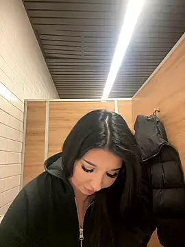 Tisha Busty online show from January 15, 2026, 12:52 pm