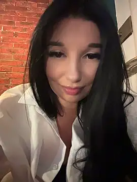 Tisha Busty online show from July 14, 2026, 1:28 pm