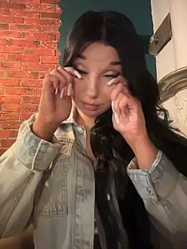 Tisha Busty online show from July 4, 2026, 1:26 pm