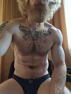 Snapshot of Gingerbeard40 chatting on April 4, 2026, 5:14 am Gingerbeard40 online show from April 4, 2026, 5:14 am