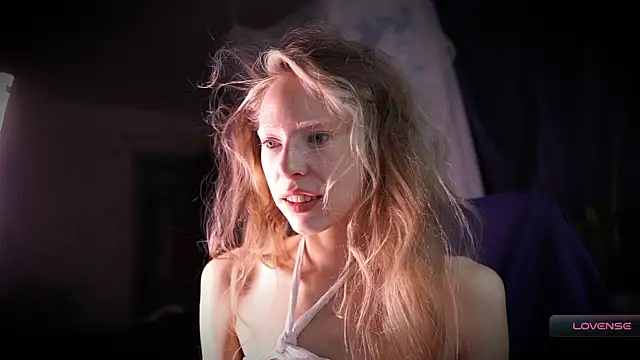  Phantom thread  online show from November 20, 2025, 8:59 am