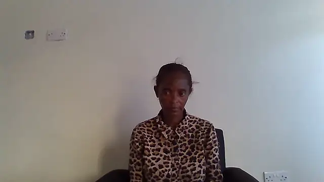 Snapshot of sweets_80 chatting on June 26, 2026, 2:34 pm sweets 80 online show from June 26, 2026, 2:34 pm