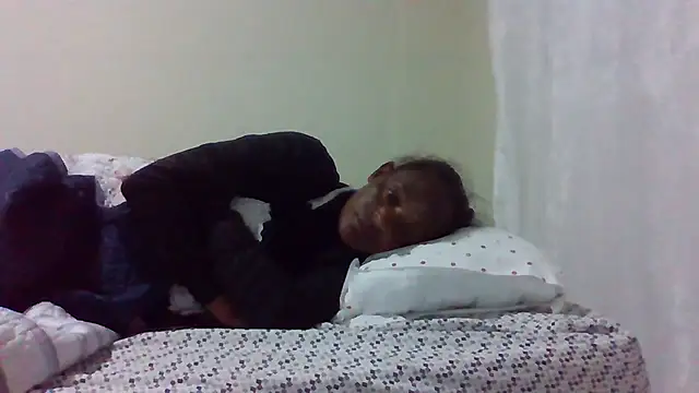 Snapshot of sweets_80 chatting on June 24, 2026, 5:00 pm sweets 80 online show from June 24, 2026, 5:00 pm