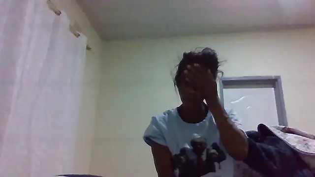 Snapshot of sweets_80 chatting on June 22, 2026, 2:28 am sweets 80 online show from June 22, 2026, 2:28 am