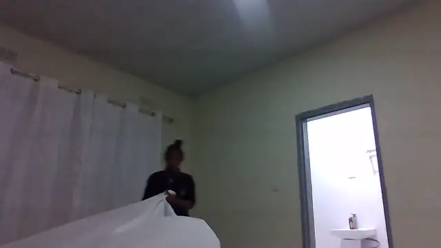 Snapshot of sweets_80 chatting on July 27, 2026, 2:40 am sweets 80 online show from July 27, 2026, 2:40 am