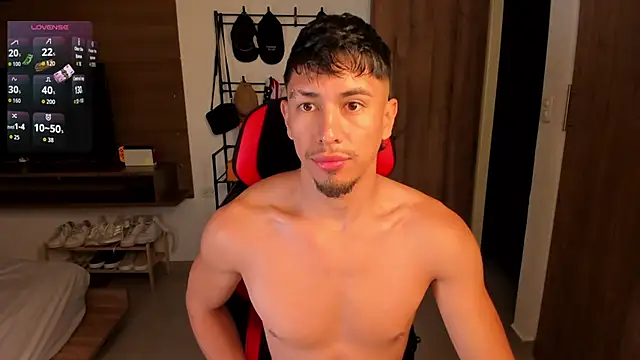 Aaronfox x online show from July 25, 2026, 11:05 am