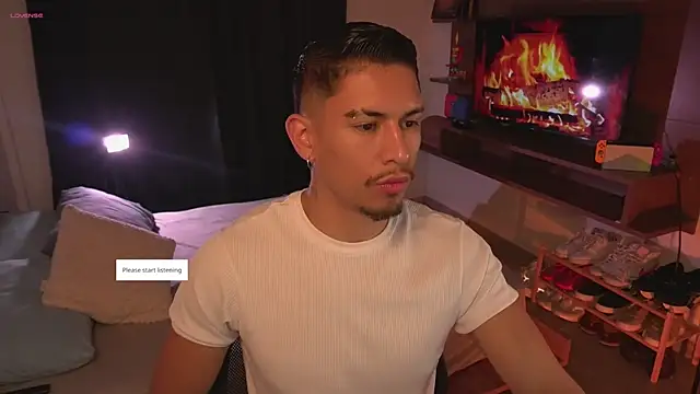 Aaronfox x online show from June 15, 2026, 11:04 pm