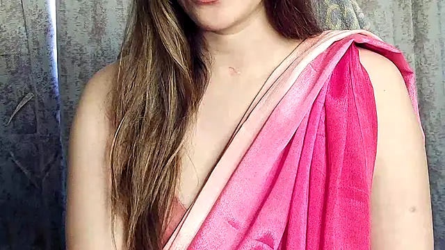 MIss-Naina online show from July 3, 2026, 10:33 am