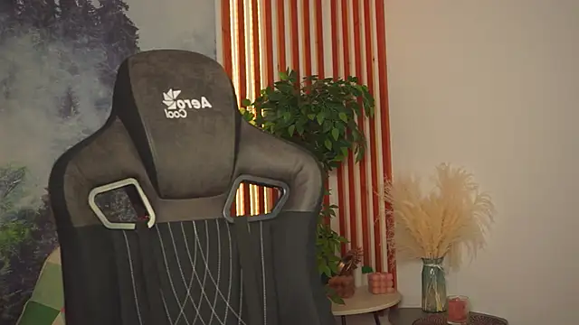 EllieCutes online show from May 22, 2026, 8:45 am