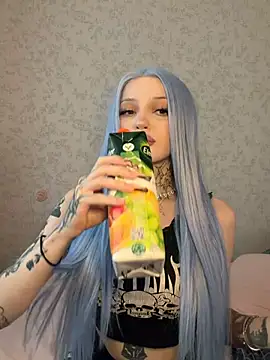 Snapshot of madelinexx chatting on February 23, 2026, 10:27 am madelinexx online show from February 23, 2026, 10:27 am