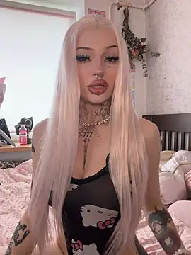 madelinexx online show from June 8, 2026, 10:05 am