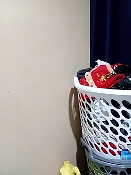 JasminePrice online show from December 17, 2025, 5:23 am