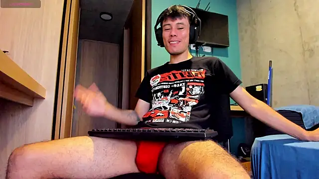 Huge latin cock online show from June 30, 2026, 9:15 pm