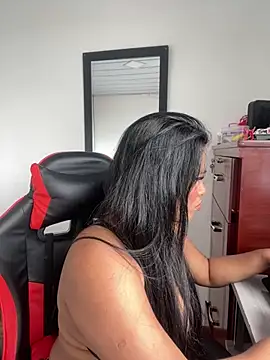 hurren pasha online show from December 18, 2024, 7:52 pm