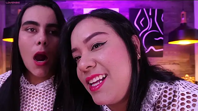 Snapshot of DanyAndAlexa chatting on March 16, 2026, 1:04 pm DanyAndAlexa online show from March 16, 2026, 1:04 pm