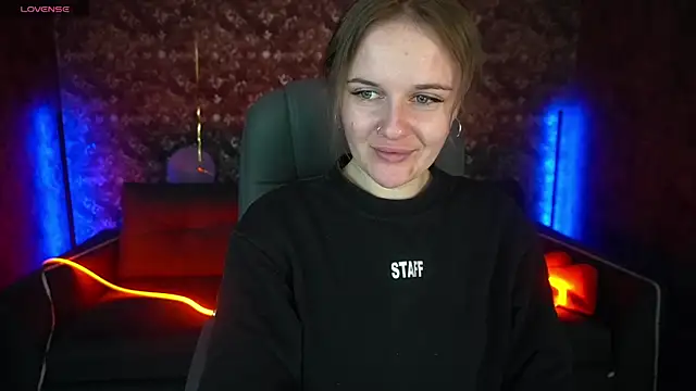 MaribelRiverr  online show from March 10, 2025, 6:49 am