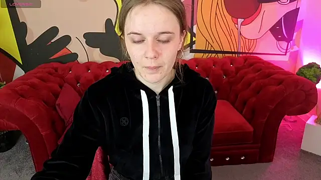 MaribelRiverr  online show from May 4, 2026, 5:44 am