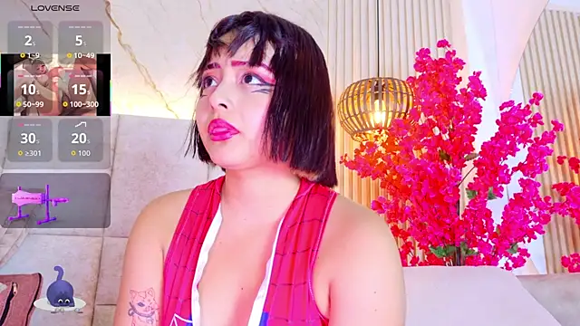 KimVelezz online show from June 18, 2026, 7:08 pm