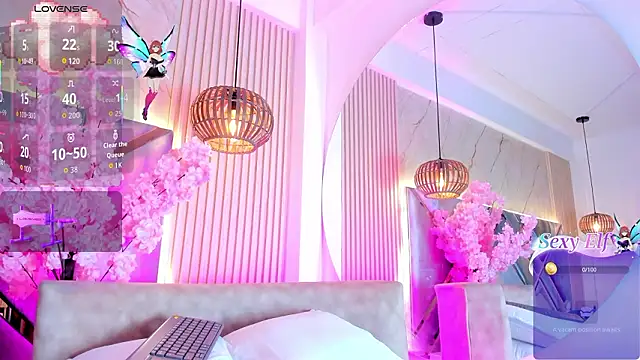 KimVelezz online show from February 12, 2026, 7:13 pm