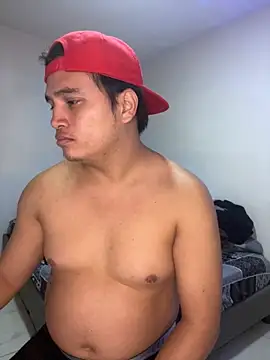 Snapshot of ahntony__69 chatting on February 16, 2026, 12:48 pm ahntony 69 online show from February 16, 2026, 12:48 pm