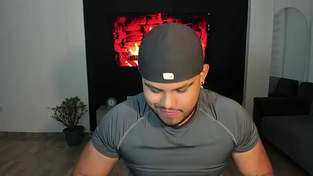 Snapshot of Camilo_caballero chatting on August 3, 2026, 5:04 am Camilo caballero online show from August 3, 2026, 5:04 am
