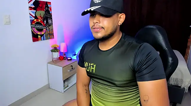 Snapshot of Camilo_caballero chatting on March 18, 2025, 2:40 am Camilo caballero online show from March 18, 2025, 2:40 am