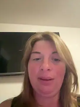 Snapshot of Lombada chatting on July 13, 2026, 9:36 pm Lombada online show from July 13, 2026, 9:36 pm