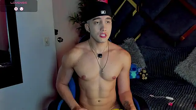 Snapshot of jeicob_stone chatting on July 17, 2026, 12:41 am jeicob stone online show from July 17, 2026, 12:41 am