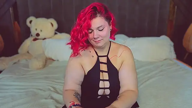 Snapshot of BettyDark chatting on July 19, 2026, 8:16 pm BettyDark online show from July 19, 2026, 8:16 pm